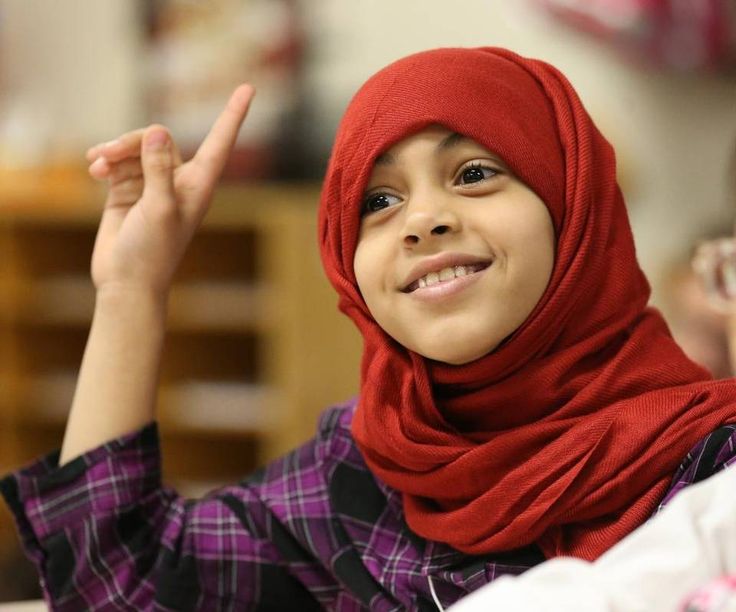 Teachers take on challenge of teaching refugee children (+video)